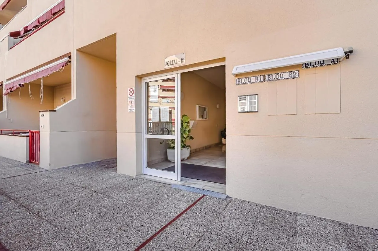 Cozy Beachfront Flat With Pool & Panoramic Sea View Terrace Daire Puerto de Santiago