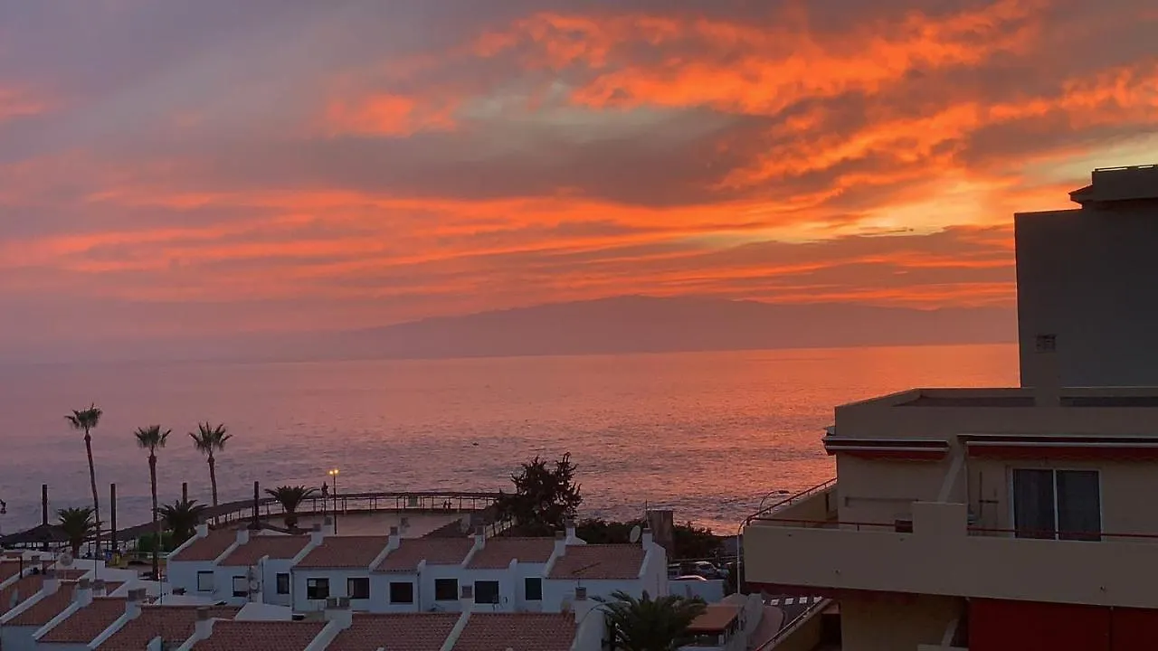 Cozy Beachfront Flat With Pool & Panoramic Sea View Terrace Daire Puerto de Santiago  0*, Puerto de Santiago (Tenerife)
